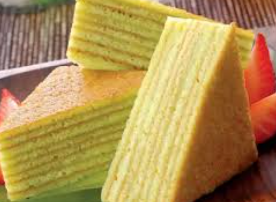 Review Makanan Kue Lapis Legit yang Manis dan Wangi