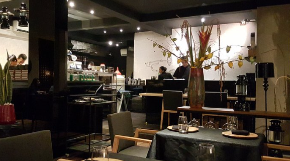 review-restoran-namaaz-dining-konsep-molekular-unik