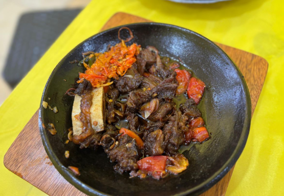 review-makanan-iga-bakar-bbq-yang-juicy-dan-smoky