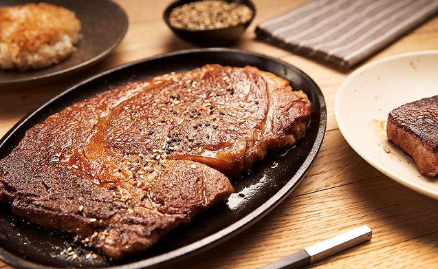 Review Wagyu Steak: Sensasi Lemak Lumer di Mulut