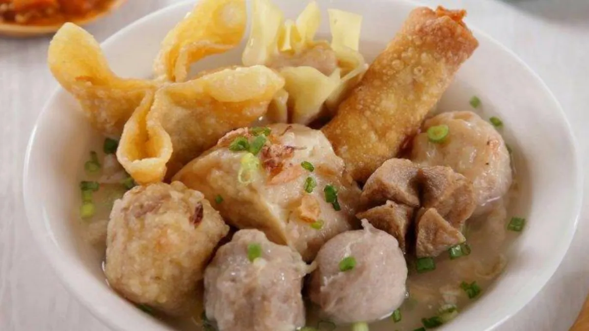 Review Bakso Malang Spesial Dengan Kuah Kaldu Gurih