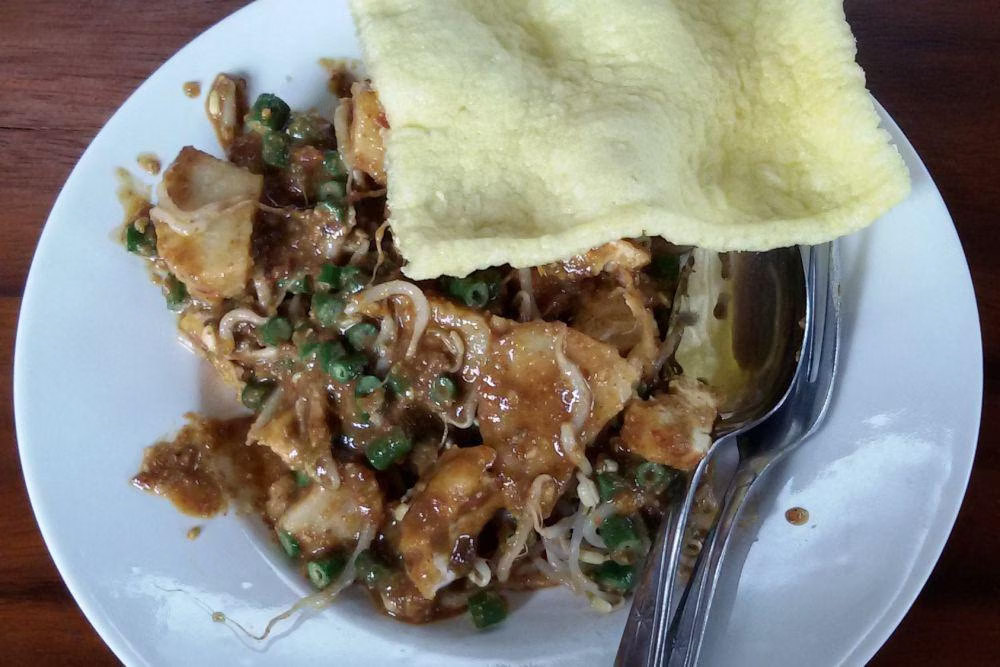 Review Makanan Tipat Cantok Kuliner Khas Bali Paling Enak