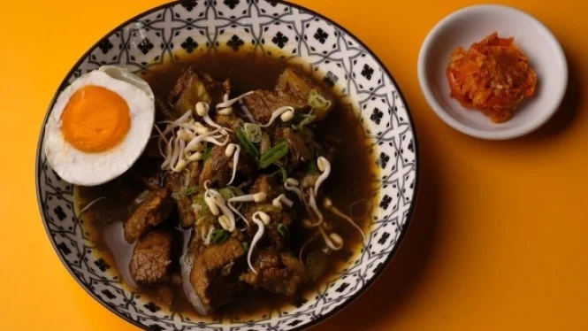 Rawon Jawa Timur Sup Hitam Kaya Rempah Nusantara Indonesia