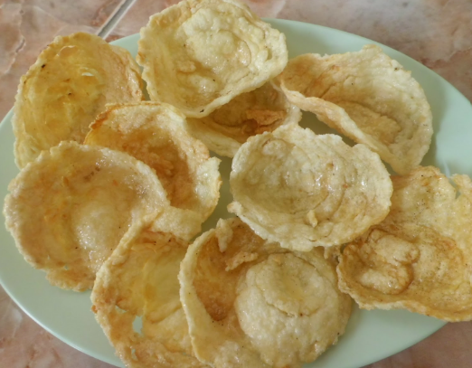 Review Keripik Emping Melinjo Khas Tangerang Gurih Renyah